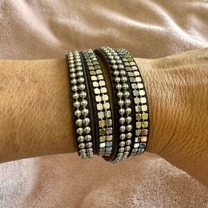 Double strand double wrap gray bracelet